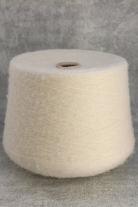 (11681) Toscano (Тоскано), BABY 15 (БЕ́ЙБИ 15), 45% бэби альпака, 20% меринос суперфайн, 35% па, 1500м/100гр, белый